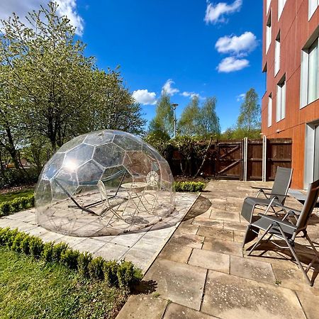 Private Garden Apartment With Geodome Mánchester Exterior foto