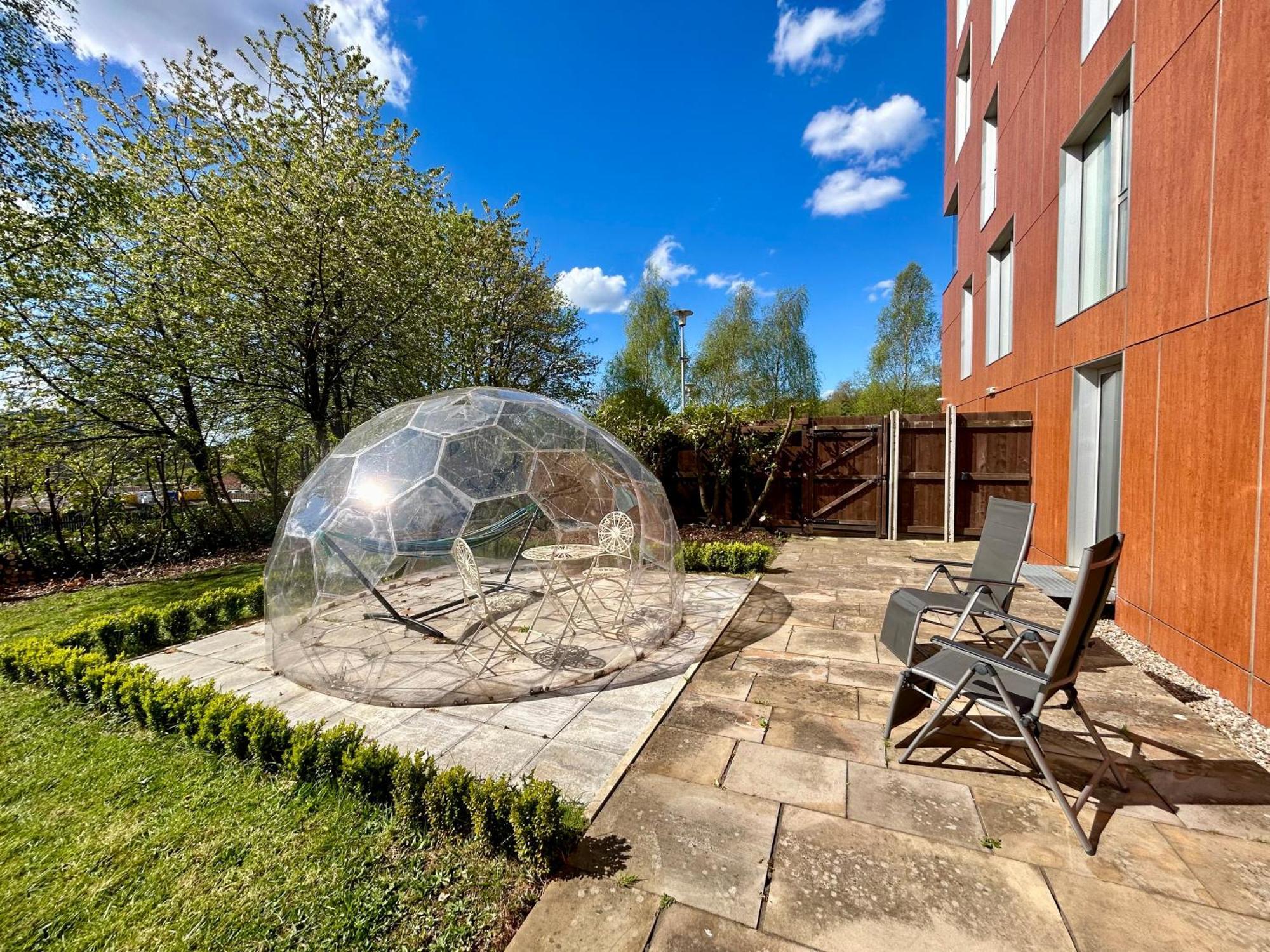 Private Garden Apartment With Geodome Mánchester Exterior foto